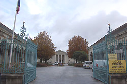 entr�e principale de l'h�pital Saint-Jacques