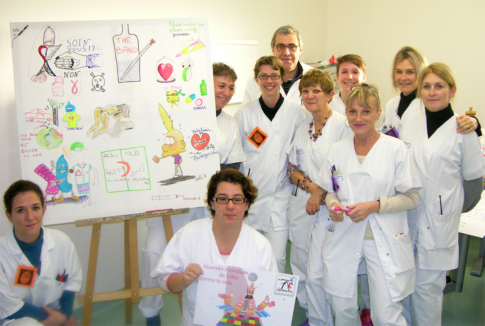 (de gauche à droite) 1er rang: Isabelle Bandieri, Annabelle Le Barze Voudon; 2e rang: Laurence Lefranc, Fabienne Tessier, Annie Charle, Evelyne Picherie; 3e rang : Bernard Gogendeau, Claire Ducœur (étudiante), Isabelle Couteau, Catherine Pouvreau-Champain